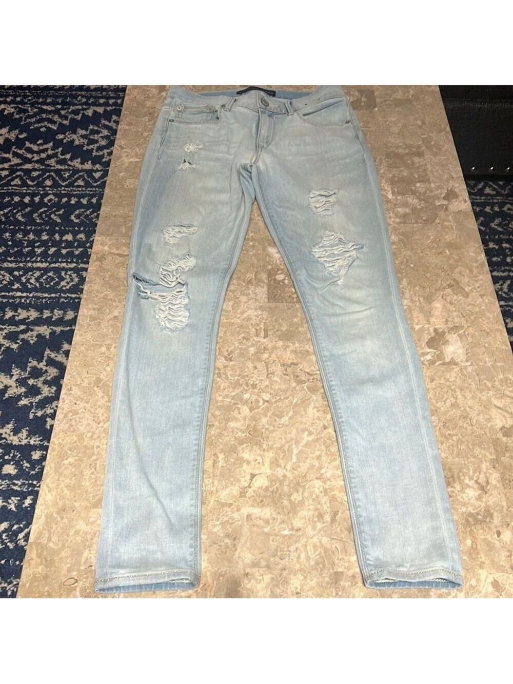 Express Jeans Light Colored Ripped Skinny Size 4R extremely soft